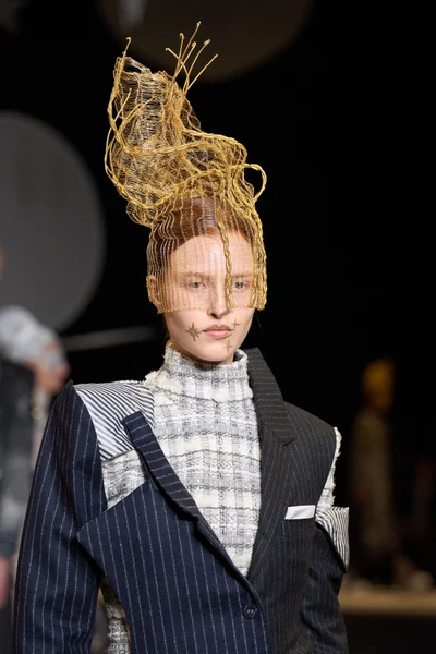 Look 184